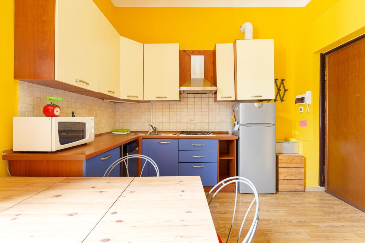 Milano Viale Umbria Colorful Apartment Extérieur photo